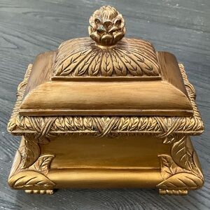 Elegant Gold Decorative Vintage Jewelry Wood Trinket Box EUC